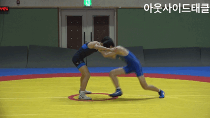 아웃사이드태클